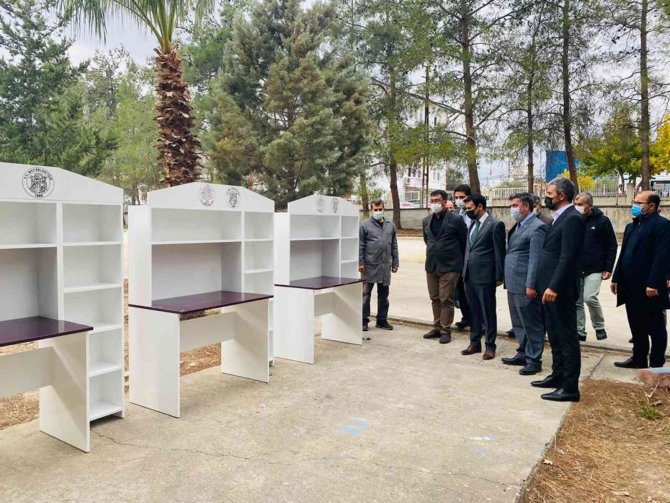 Mut’ta "100 Mutlu Yüz" Projesi