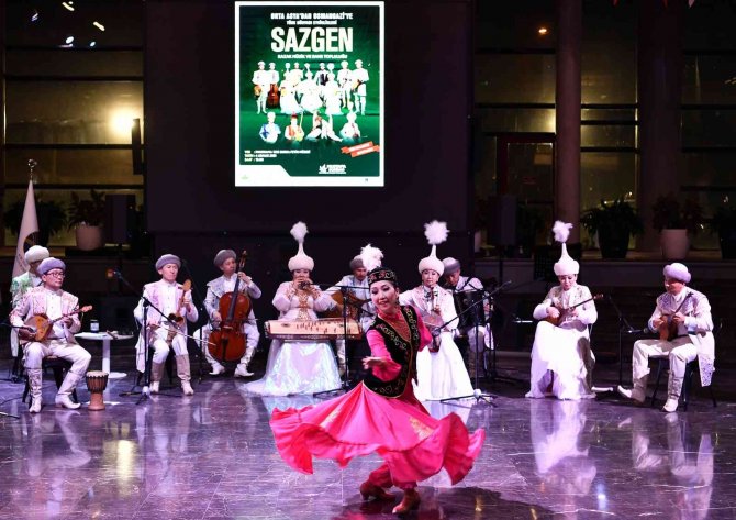 Fetih Müzesi’nde Kazak Esintisi