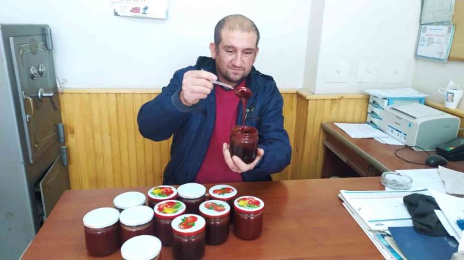 Pandemi Döneminin Gözdesi Çam Kozalağı Pekmezi