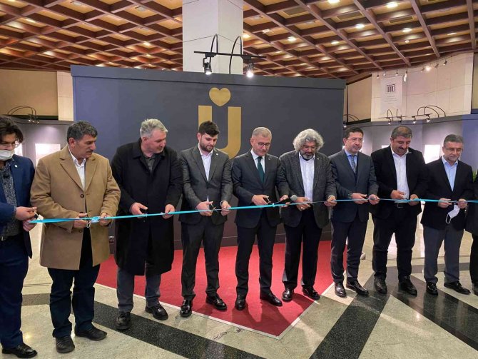Selçuklu’dan Osmanlı’ya Uzanan Nadide Cami Örnekleri Üsküdar’da Sergilendi