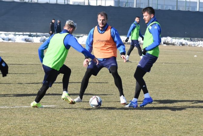 Erkan Sözeri: "Erzurumspor Süper Lig’in En Önemli Adayı"