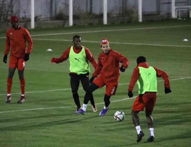 Sivasspor’da Galatasaray Maçı Hazırlıkları Başladı