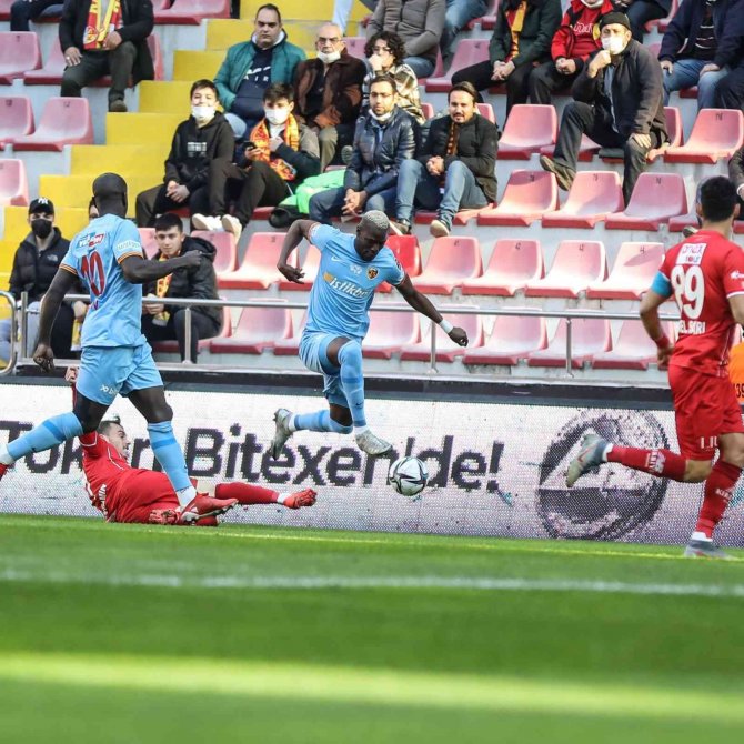 Mame Thiam 6. Golünü Attı