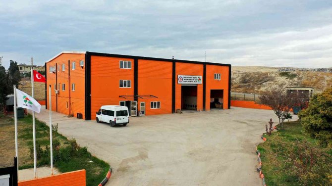 Ayda 210 Ton Tıbbi Atığı Evsel Atığa Dönüştürüyor
