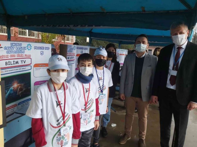 Umurlu’da Öğrenciler Bilim Fuarında Bir Araya Geldi