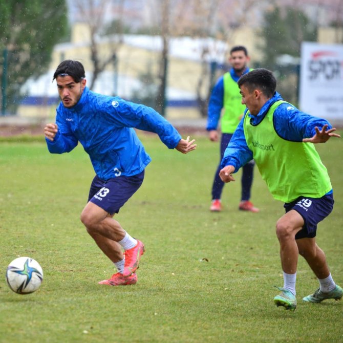 Uşakspor, Şanlıurfaspor Maçı Hazırlıklarını Başlattı