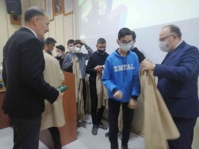 Vali Tutulmaz; "Sizler Ara Eleman Değil Aranan Elemansınız"