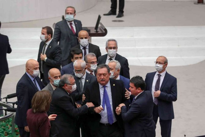 2022 Bütçe Görüşmelerinde Tansiyon Yükseldi