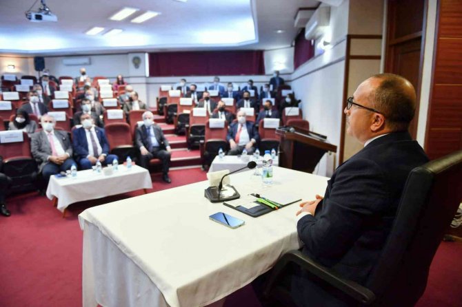 Kaymakamlar Ve İ̇l İ̇dare Şube Başkanları Toplantısı Yapıldı