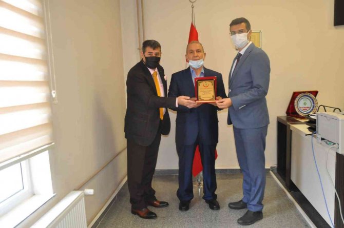 Çocuk Hastalar İçin Cihaz Bağışladı