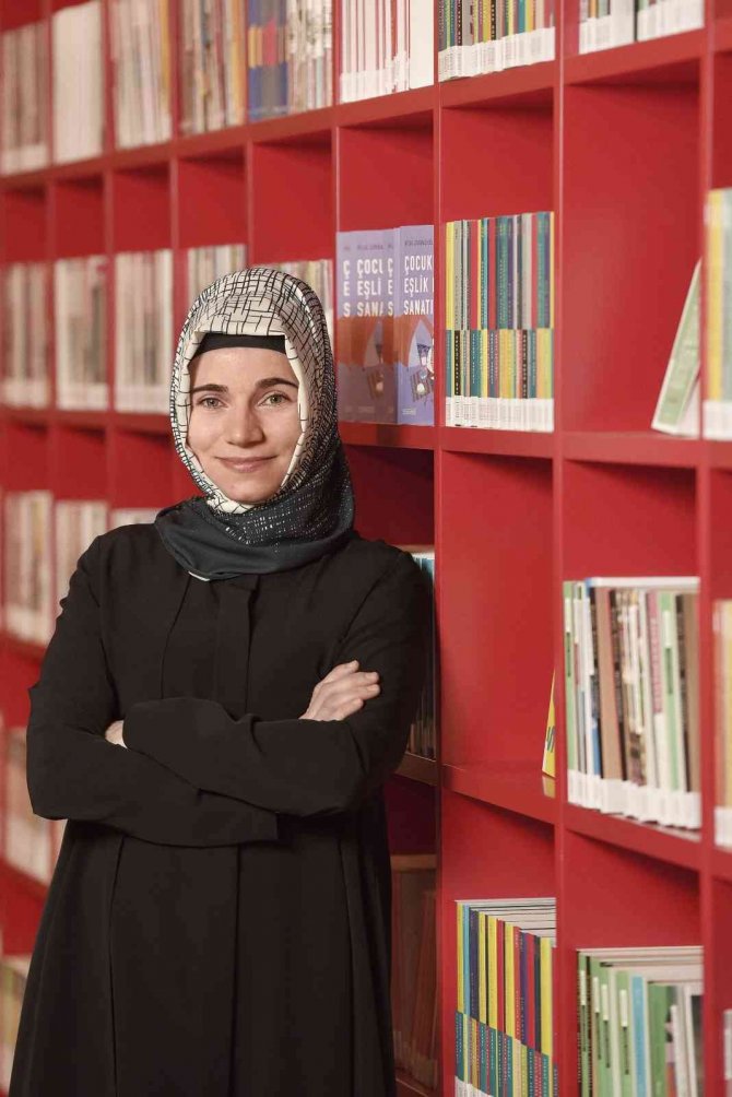 Hilal Çorbacıoğlu’ndan Ebeveynler İçin Rehber Bir Kitap: “Çocuklara Eşlik Etme Sanatı”