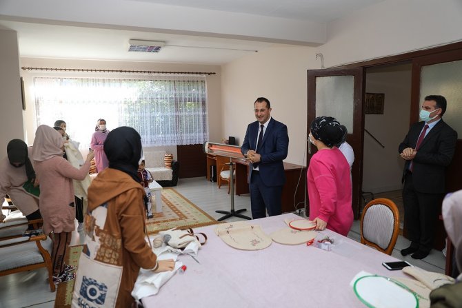 Akçaabat Belediyesinden El Sanatları Kursu