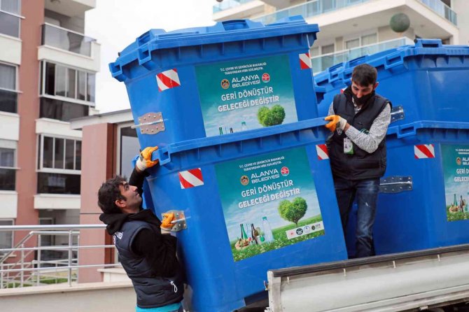 Alanya’da 150 Adet Sıfır Atık Konteyneri Dağıtıldı