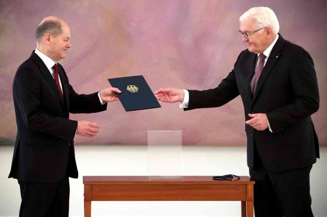 Almanya’nın Yeni Başbakanı Scholz Yemin Etti