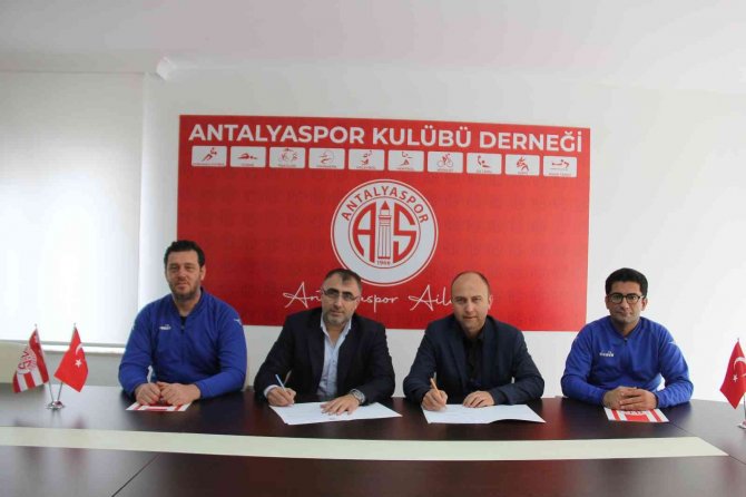 Antalyaspor Kulüp Derneğinden İlk Hamle Voleybola