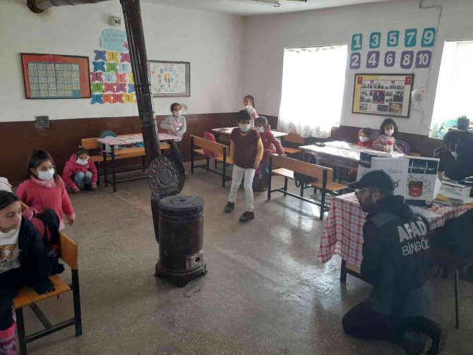 Bingöl’deki Köy Okullarında Deprem Tatbikatı Yapıldı