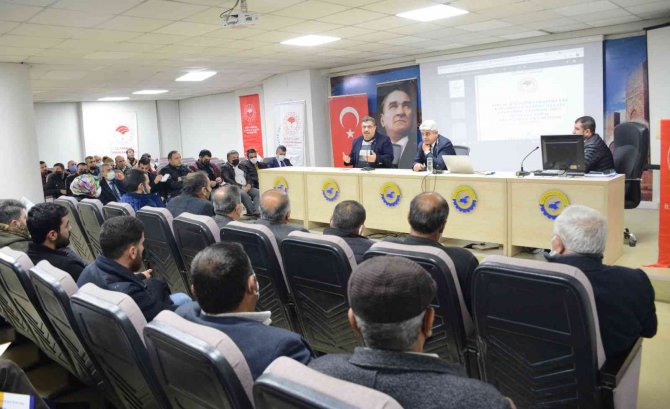 Tatvan’da “Kırsal Kalkınma Destekleri” Toplantısı Düzenlendi