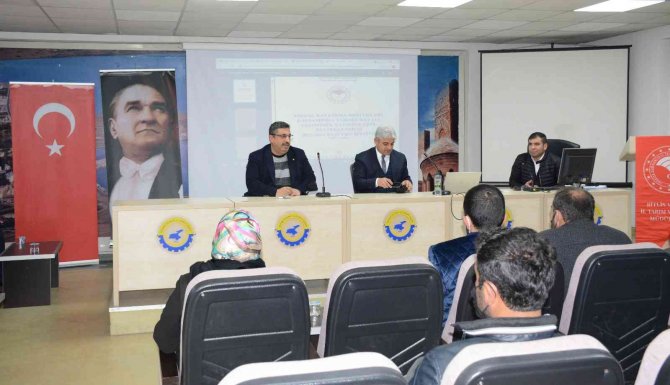 Tatvan’da “Kırsal Kalkınma Destekleri” Toplantısı Düzenlendi
