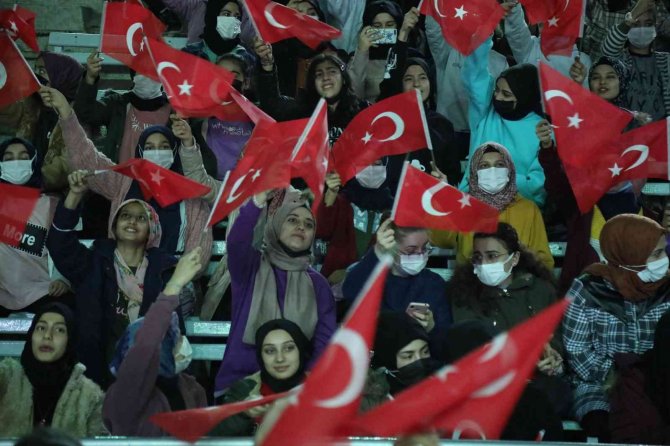 25 Aralık Halk Konserleri Nizip’te Devam Etti