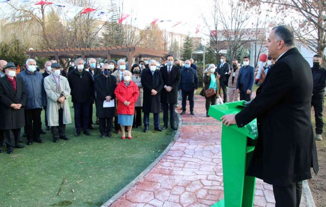 Şair Ve Yazar Ceyhun Atuf Kansu’nun Adını Taşıyan Parka Büstü Yerleştirildi