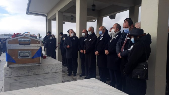 Chp Lideri Kılıçdaroğlu, İ̇ktisatçı Tuncer Bulutay’ın Cenaze Törenine Katıldı