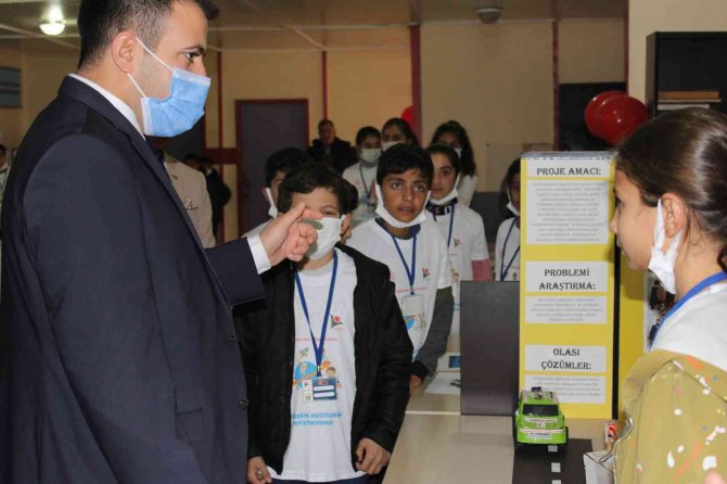 Dicle’de 4006 Tübi̇tak Bilim Fuarı Açılışı Gerçekleşti