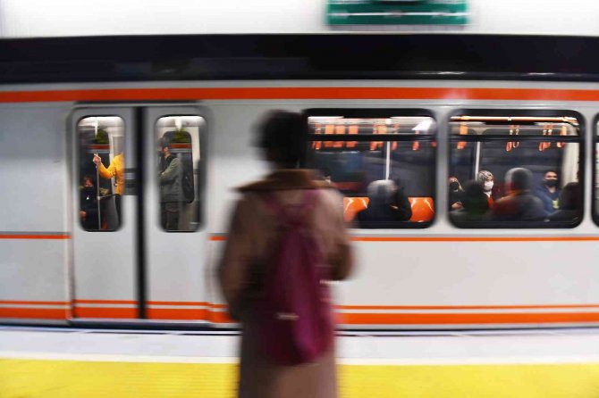 Ankaray’da 25 Yıl Sonra İlk Makas Değişimi Ve Hat Yenileme