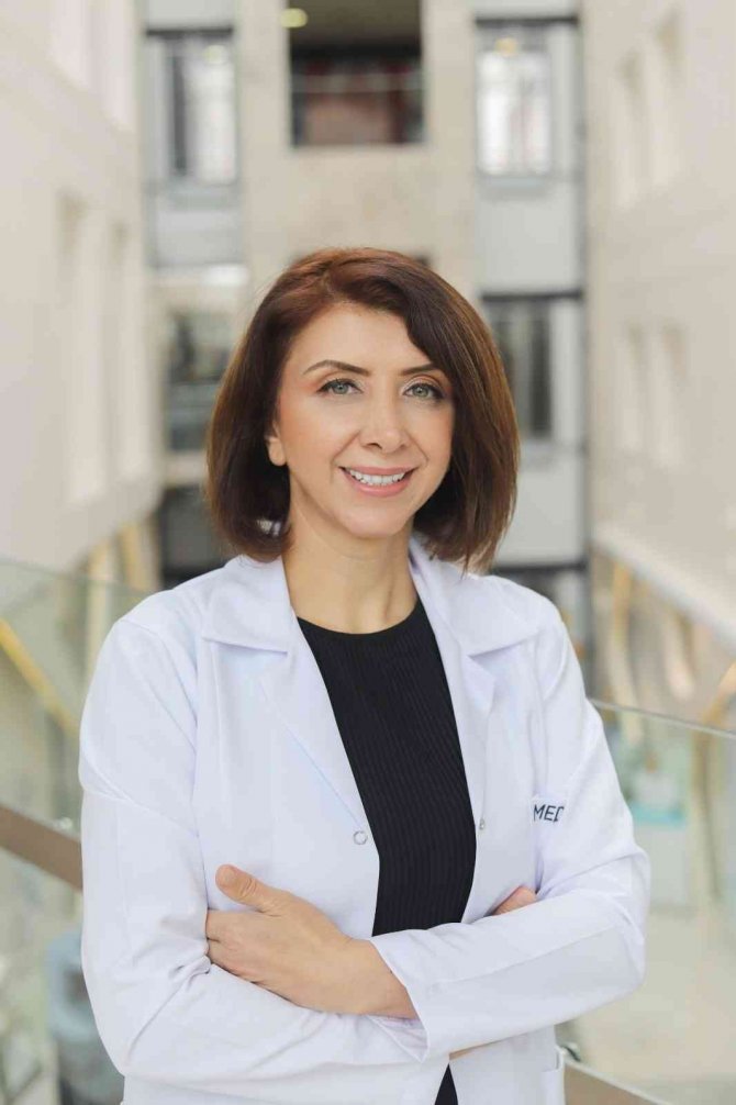 Uzmanı Açıkladı, Bu Yöntemlerle Gençleşmek Mümkün