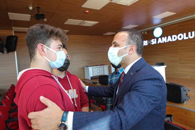 Başkan Kibar’dan Öğrencilere: 