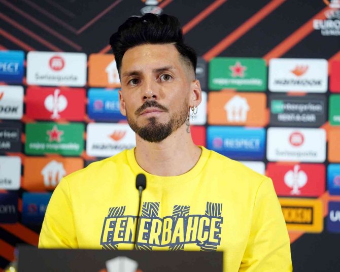 Jose Sosa: "Bu Turnuvaya Saygı Duyduğumuzu Gösteren Bir Performans Sergilemek İstiyoruz"