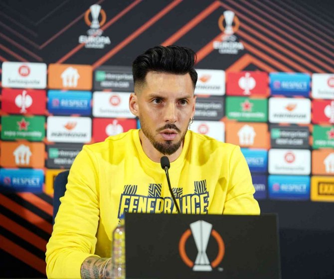 Jose Sosa: "Bu Turnuvaya Saygı Duyduğumuzu Gösteren Bir Performans Sergilemek İstiyoruz"