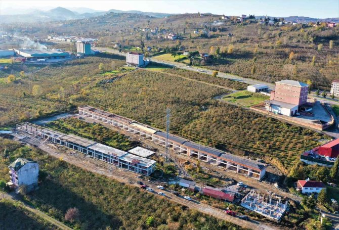 Altınordu’da Oto Galericiler Sitesinde Çalışmalar Sürüyor