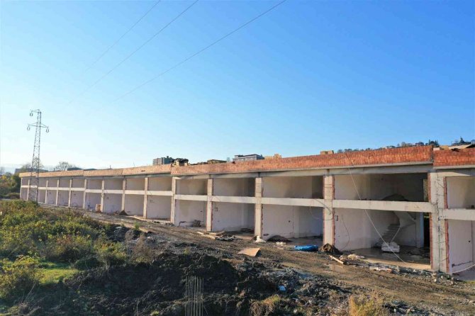 Altınordu’da Oto Galericiler Sitesinde Çalışmalar Sürüyor