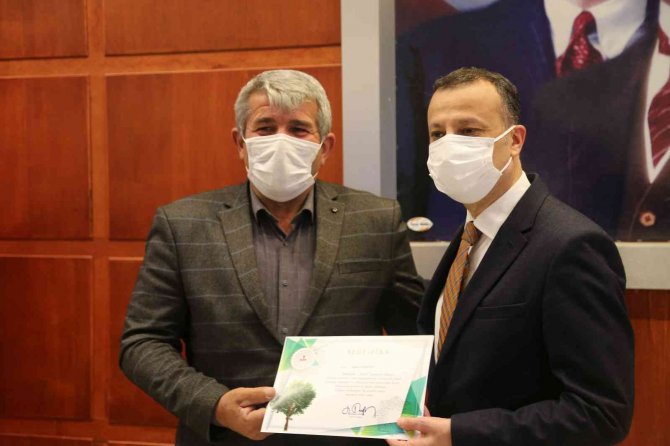 Gümüşhane’de Muhtarlar Sertifikalarını Aldı