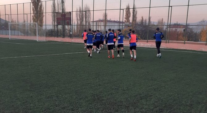 Kağızman Özüne Döndü