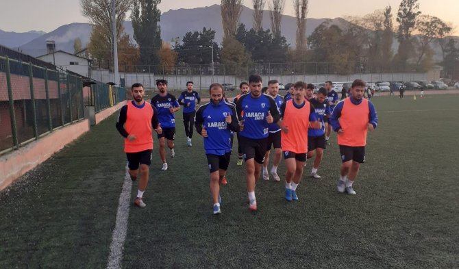Kağızman Özüne Döndü
