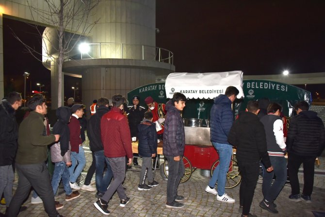 Karatay Belediyesi’nden Geleneksel Sahlep İkramı