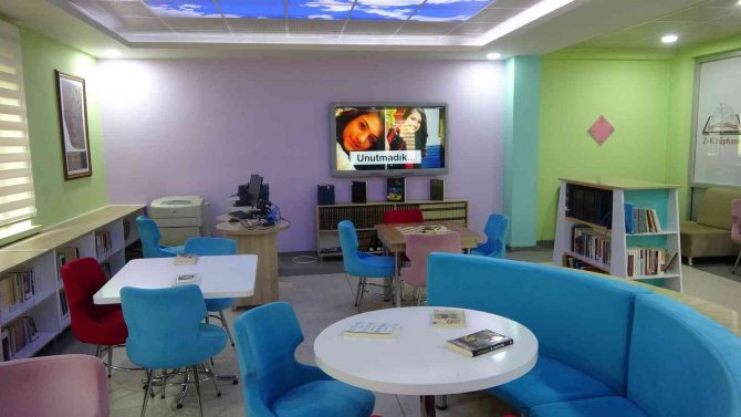 Şehit Öğretmen Aybüke Yalçın’ın Adı Z Kütüphanesine Verildi