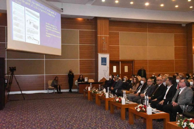 Kuşadası’nda Deprem İle Kentsel Dönüşüm Kurultayı Başladı