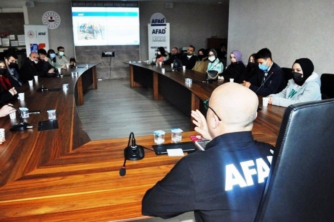 Kütahya’da "Afete Hazırlık Kulüpleri" Toplantısı