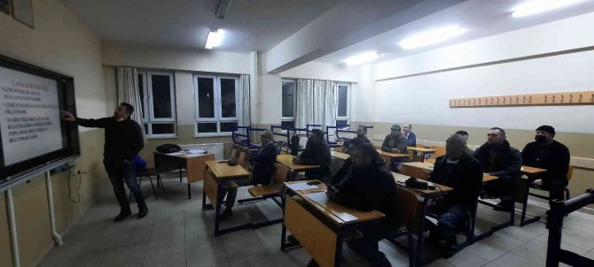 Sarıgöl’de Arıcılık Kursu Açıldı