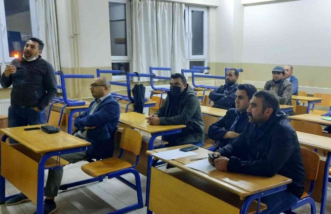 Sarıgöl’de Arıcılık Kursu Açıldı