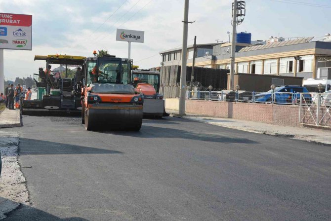 Tarsus’ta İşletmelerin Yer Aldığı Bölgenin Yolları Yenilendi