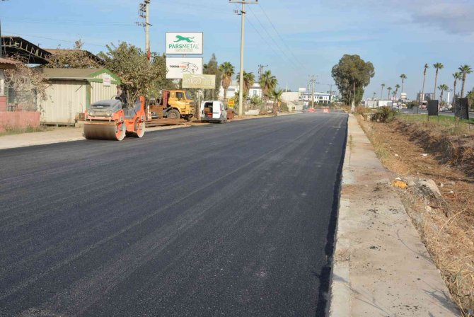 Tarsus’ta İşletmelerin Yer Aldığı Bölgenin Yolları Yenilendi