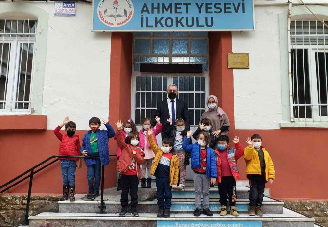 Nazillili Anaokulu Öğrencileri Projeleri İle Kodlama Öğreniyor