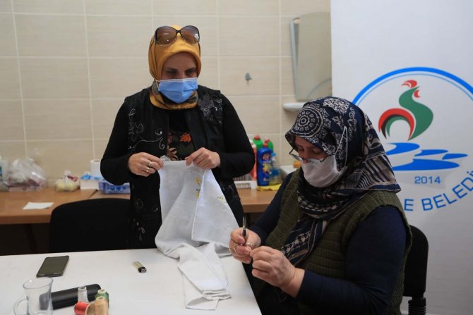 Kadınlar El Sanatlarına Merak Sardı