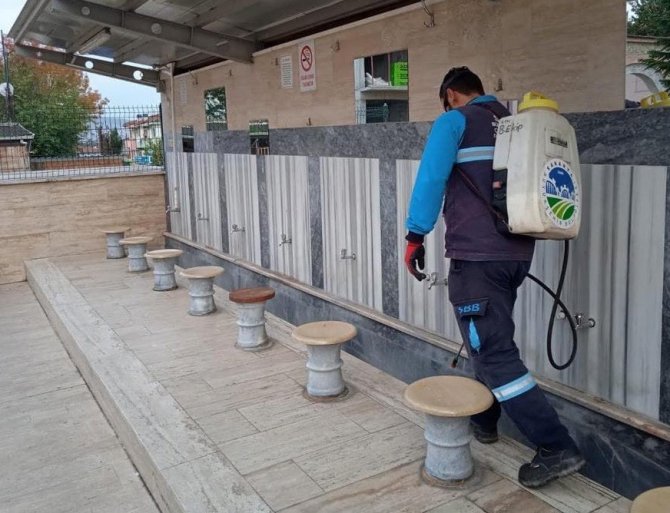 Sakarya’da Kent Genelinde Dezenfekte Çalışmalarını Sürdürüyor
