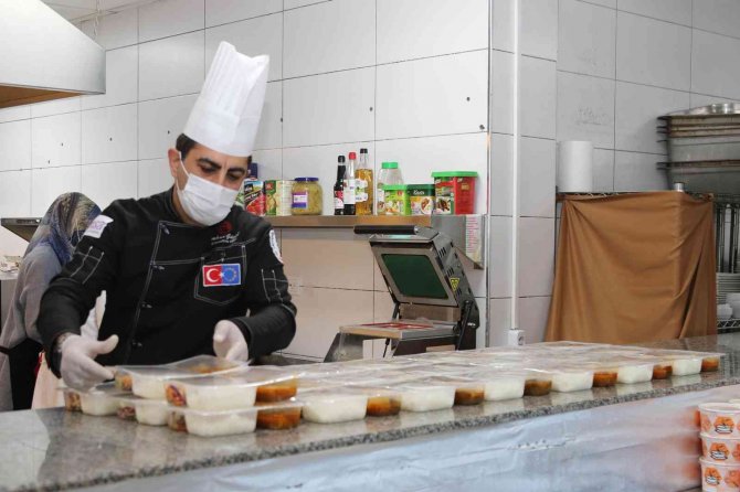 Atakum’dan 20 Bin 540 Vatandaşa Sıcak Aş