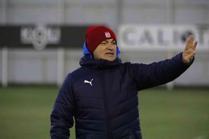 Çalımbay’ın Aklı Galatasaray Maçında!