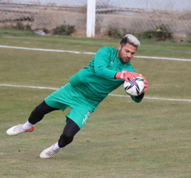 Sivasspor’da Galatasaray Mesaisi Sürüyor